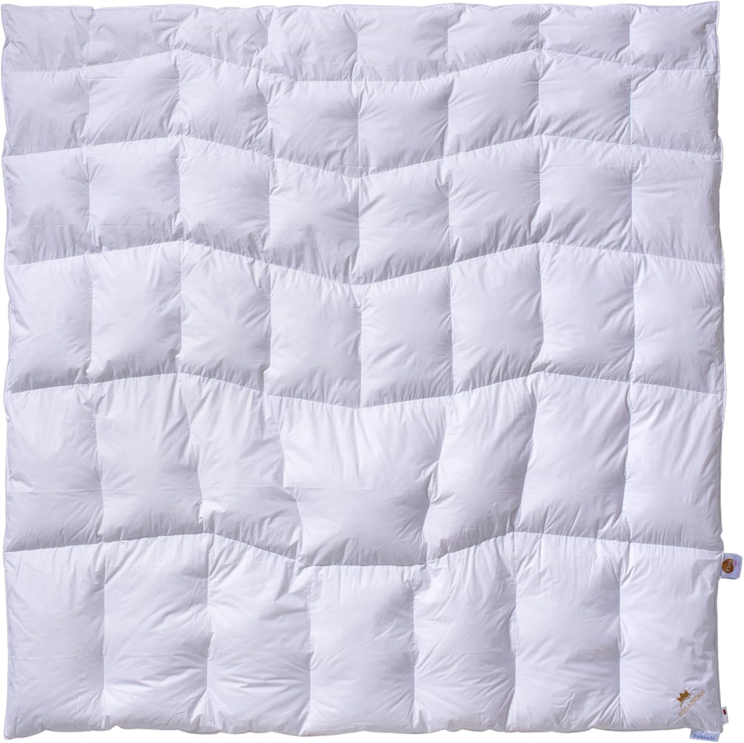 Daunendecke 200x200 mit Körperzonen-Steppung - leicht warm