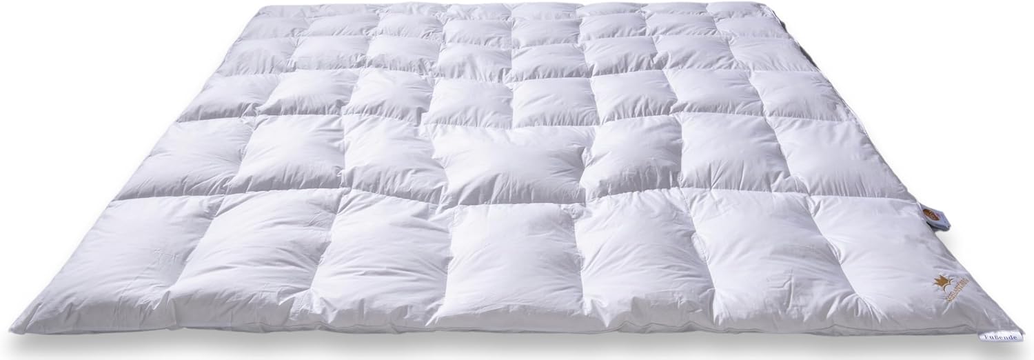 Daunendecke 200x200 mit Körperzonen-Steppung - leicht warm
