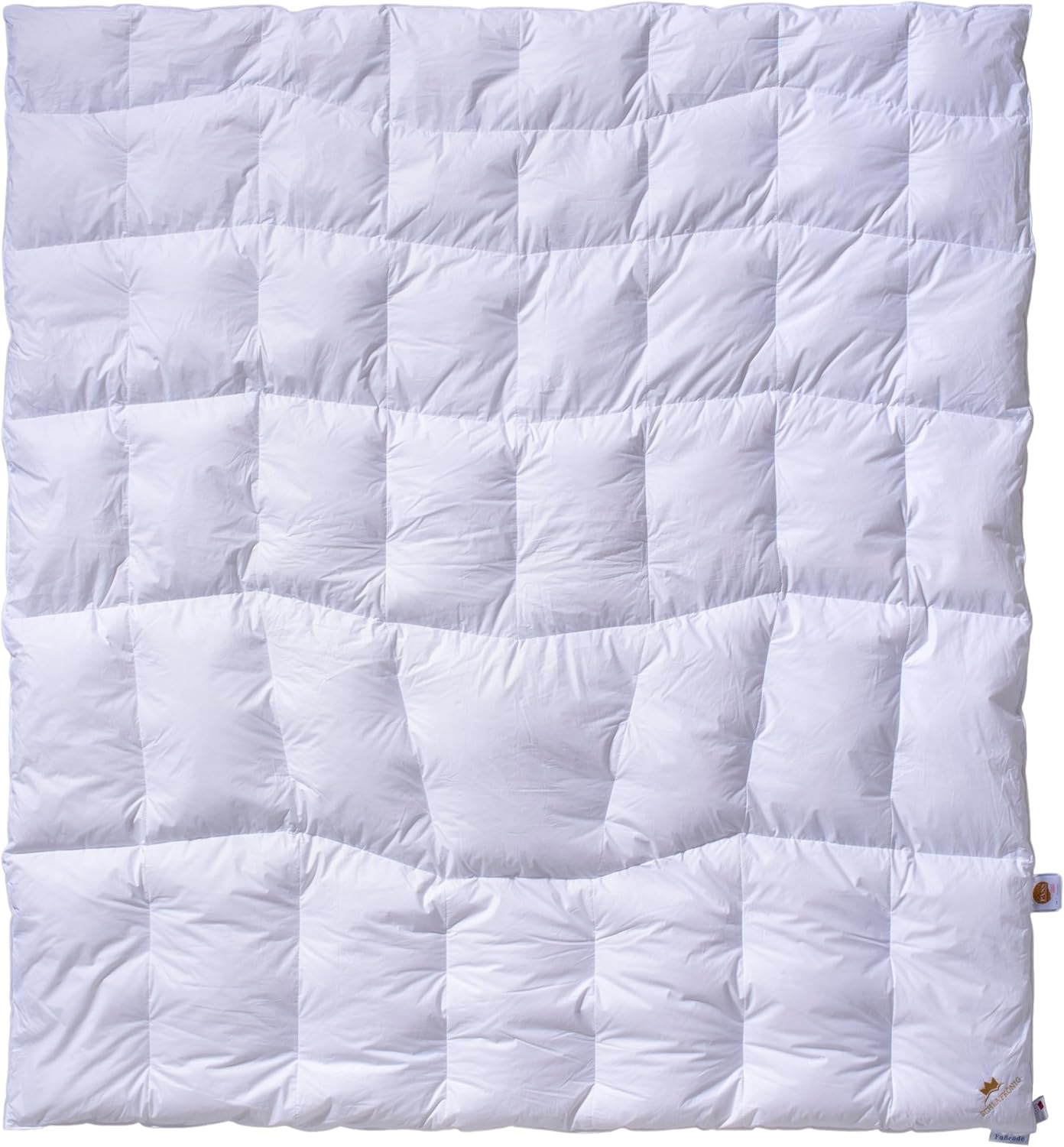 Daunendecke 220x240 mit Körperzonen-Steppung - leicht warm